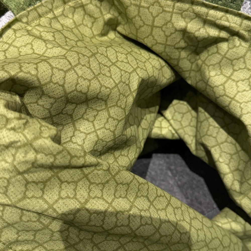 Handmade Stylish Gray and Green Felt Fabric Tote Bag - Picture 3 of 8